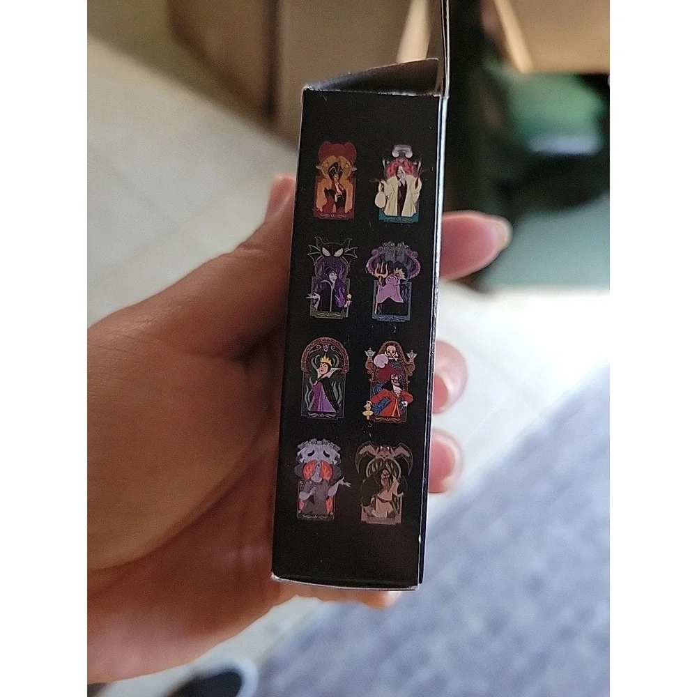 Disney Evil Queen Portrait Snow White And The Seven Dwarfs Villain Disney Pin - Picture 5 of 5